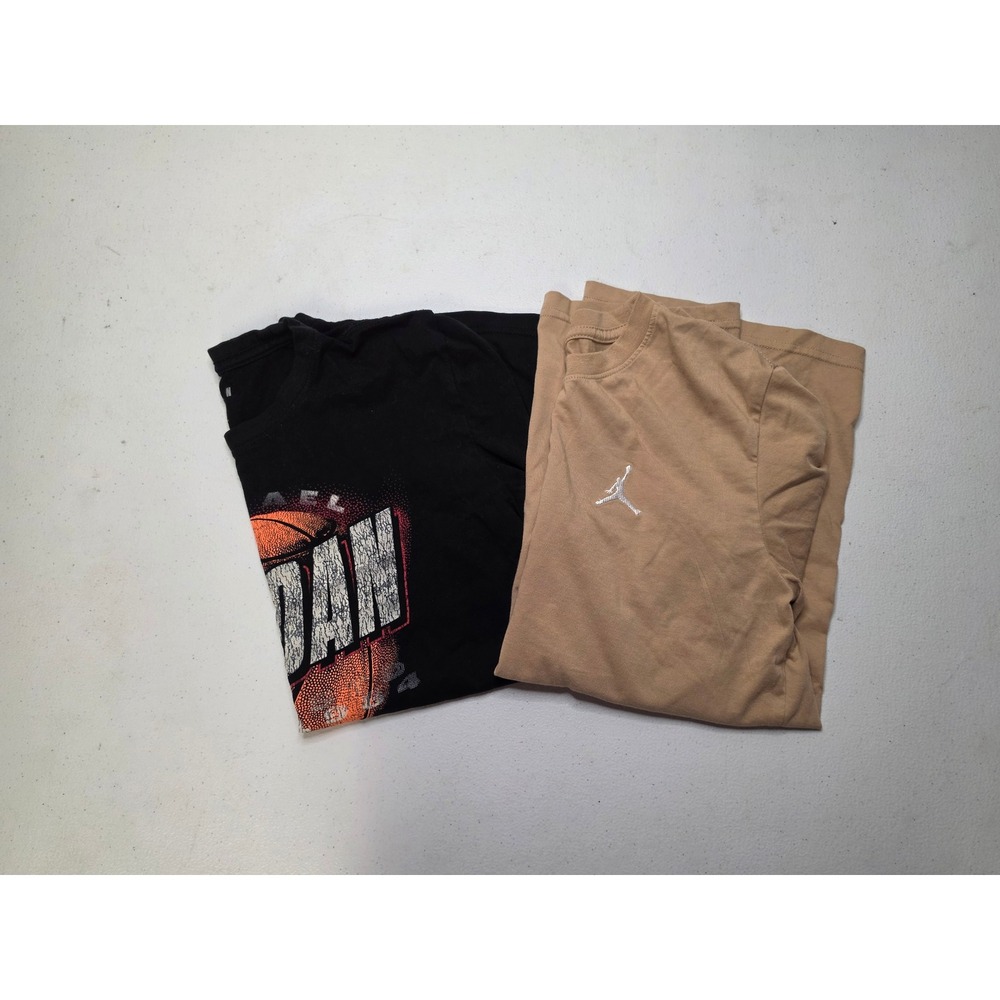 Jordan Boys T-Shirt Bundle Tan Jumpman & Black Graphic Basketball Tees Size L